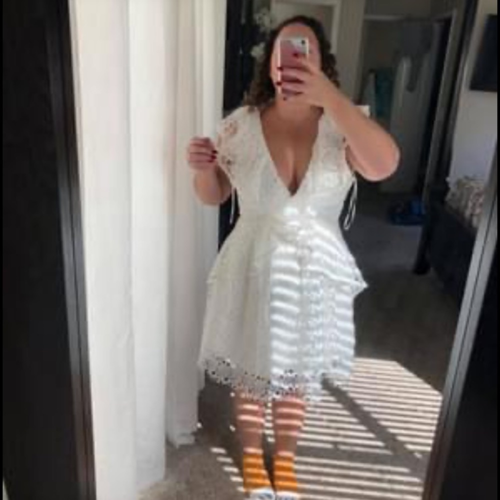 Elliatt Lace Dress